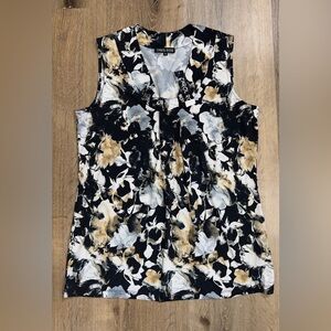 Carol Rose Floral Sleeveless Blouse  🍁🥮🍂